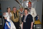 Prinzenpaar des Niestetaler Carneval Club Blaus-Weiß mit Bgelieterpaar und Franz Pyszko
