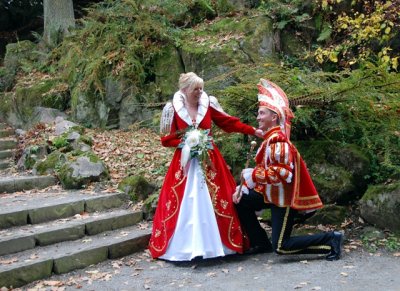 Prinz Karsten I. und Prinzessin Ute II. vom Gläsnertal zu Niester Riesen