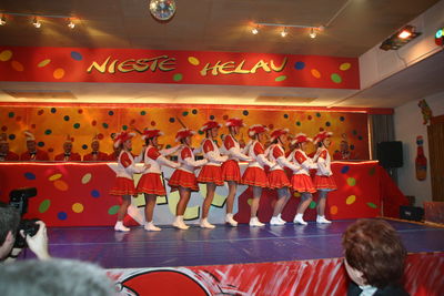 Prunksitzung 2007 - Tanzgarde des NCC mit Ihrem Marschtanz 